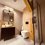 Kobiela Luxury Loft Center