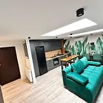 Kobiela Luxury Loft Center アパート *