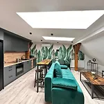 Kobiela Luxury Loft Center *