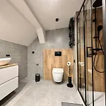 Kobiela Luxury Loft Center
