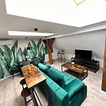 Kobiela Luxury Loft Center アパート カトヴィツェ