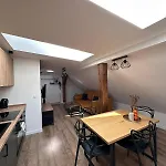 Kobiela Luxury Loft Center