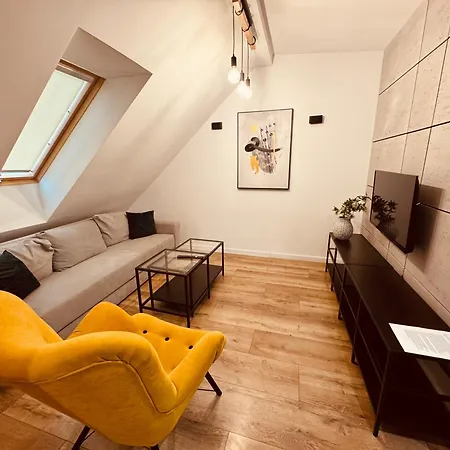 Kobiela Luxury Loft Center