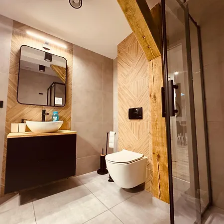 Kobiela Luxury Loft Center