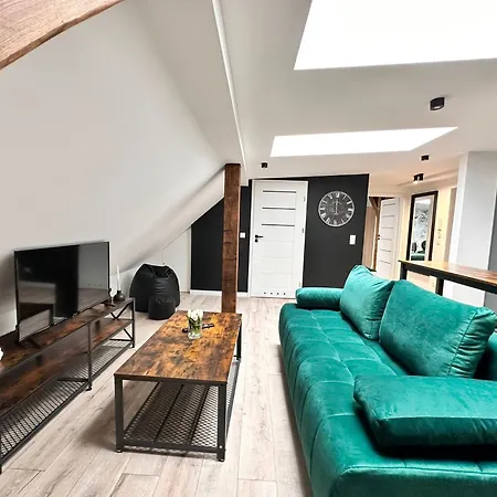 Kobiela Luxury Loft Center