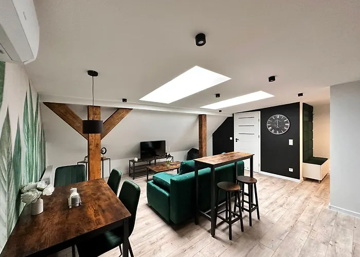 Kobiela Luxury Loft Center