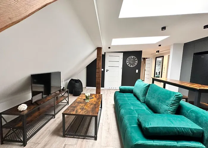 Kobiela Luxury Loft Center