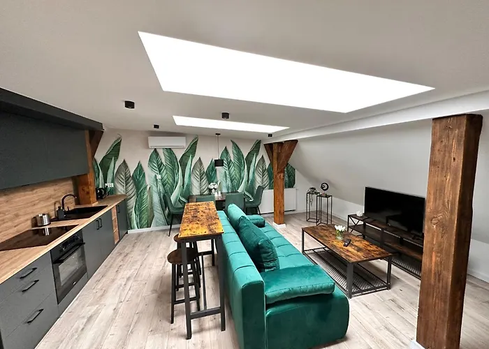 Kobiela Luxury Loft Center